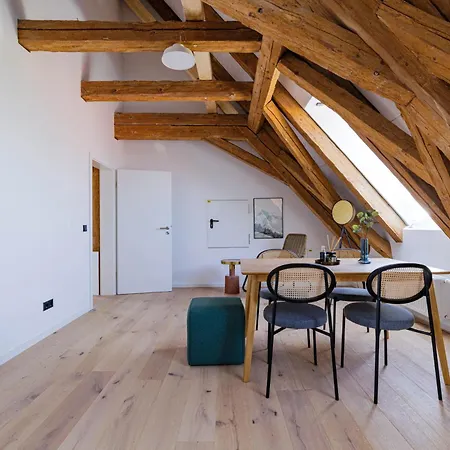 Limehome Konrad-adenauer-str 4*